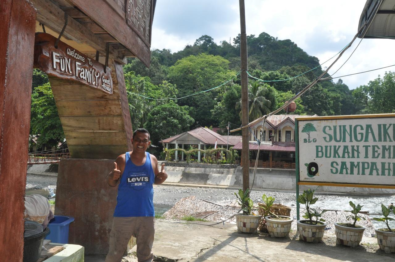 Fun Family Guest House N Jungle Tour Bukit Lawang Exterior foto